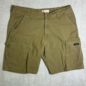 Wrangler Ripstop Cargo Shorts Men’s 36x10 Brown Relaxed Fit Workwear